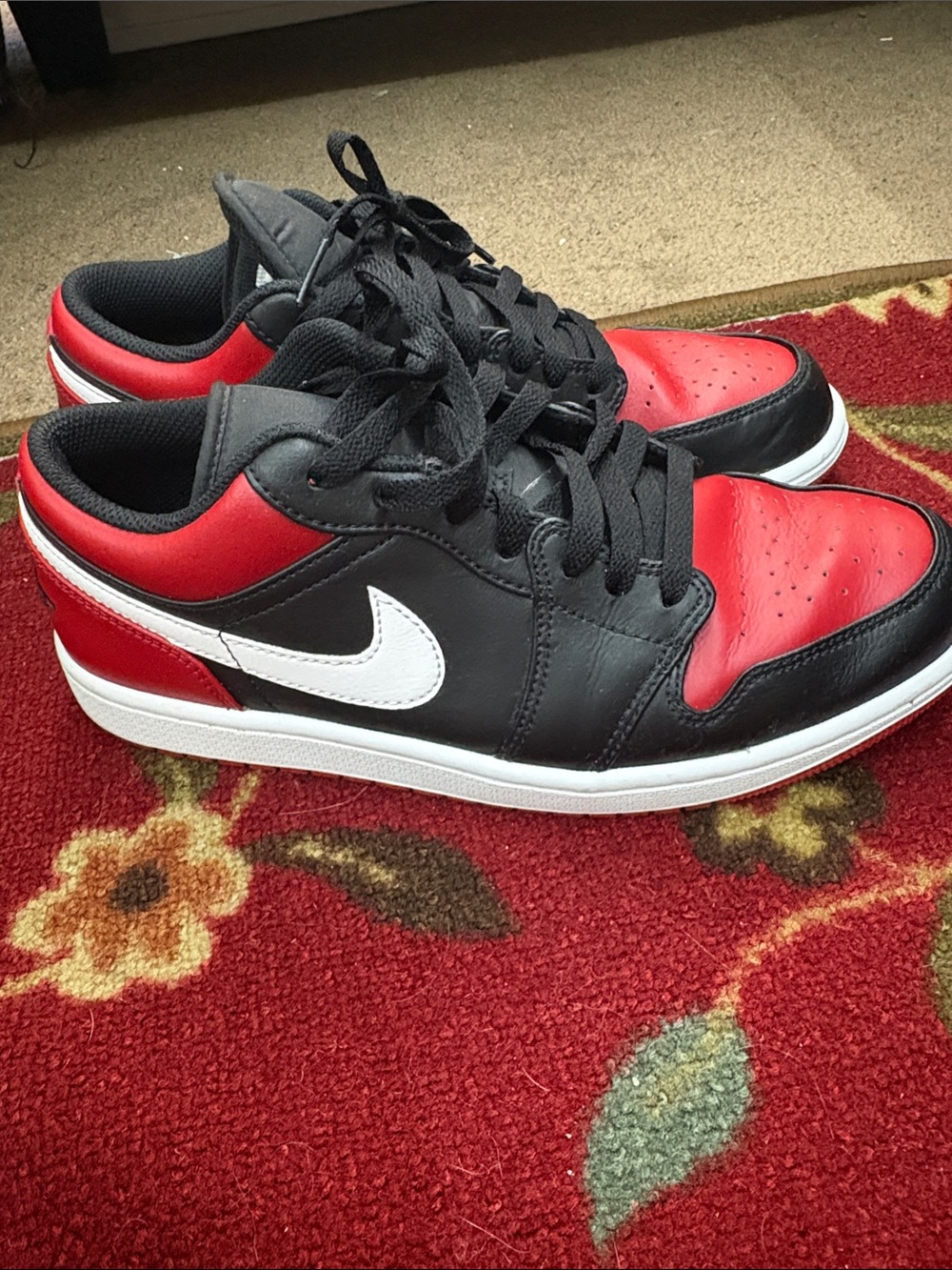 Nike Men's Low-Top Sneakers - Black/Red/White